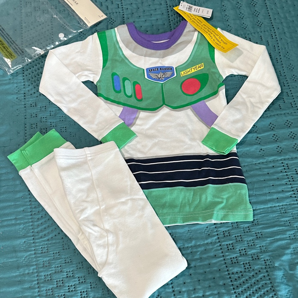 Buzz Lightyear Kids Pajama Set - GAP Factory 5y NWT